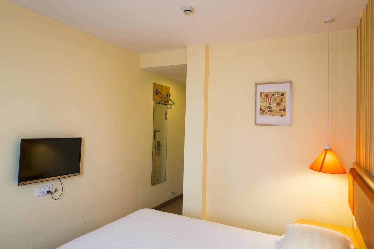 Home Inn Dalian Xinghai Bay Wuyi Road Nansha Street Exteriör bild